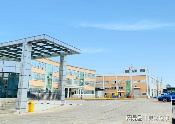生产和销售,其中半导体显示器件包括偏光片,功能性器件,信号连接器